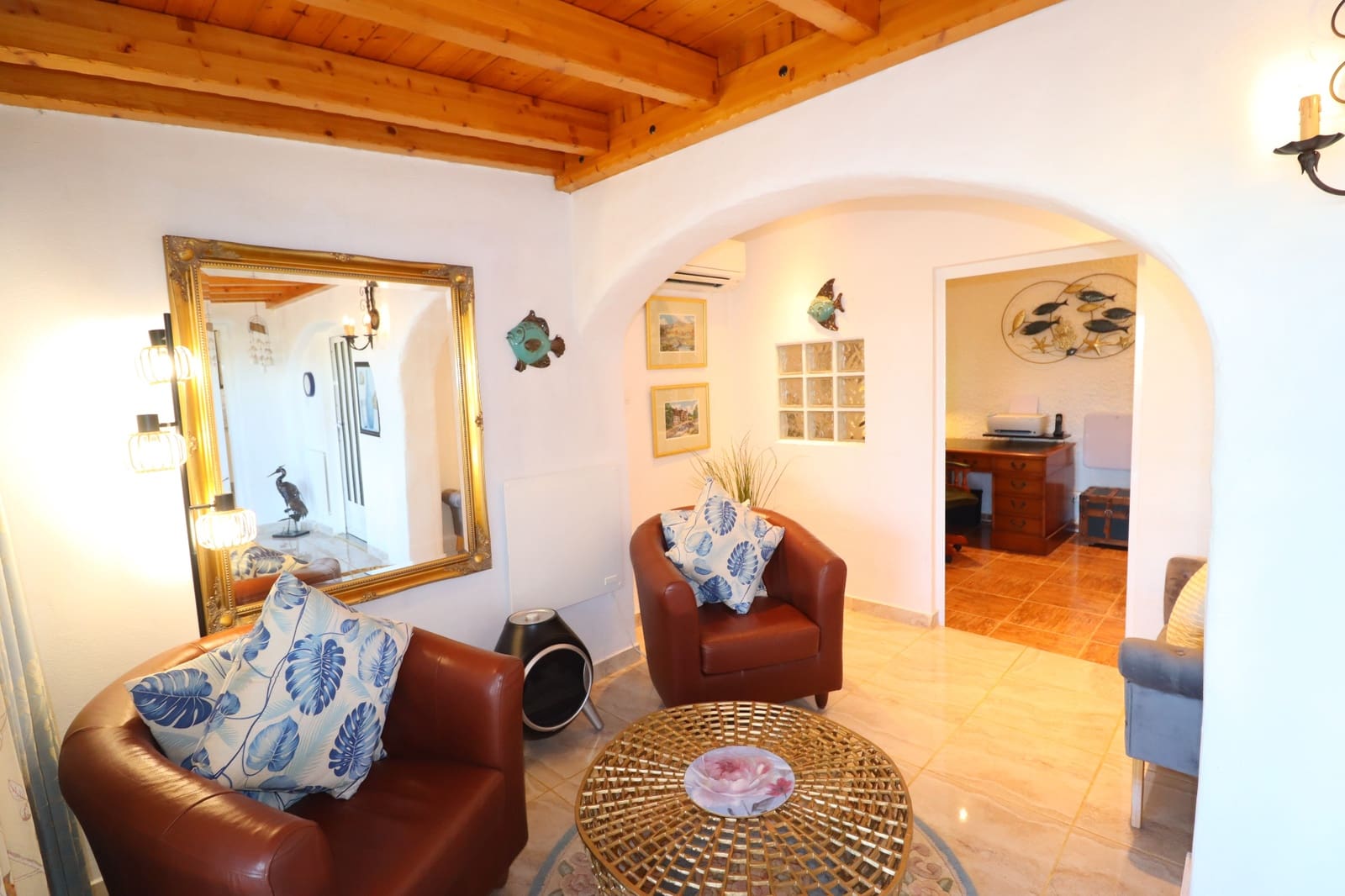 5 bedroom Villa for sale in Purias with pool garage - € 499,950 (Ref: 9713449)