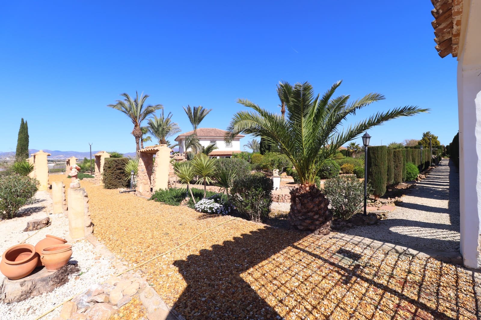 5 bedroom Villa for sale in Purias with pool garage - € 499,950 (Ref: 9713449)