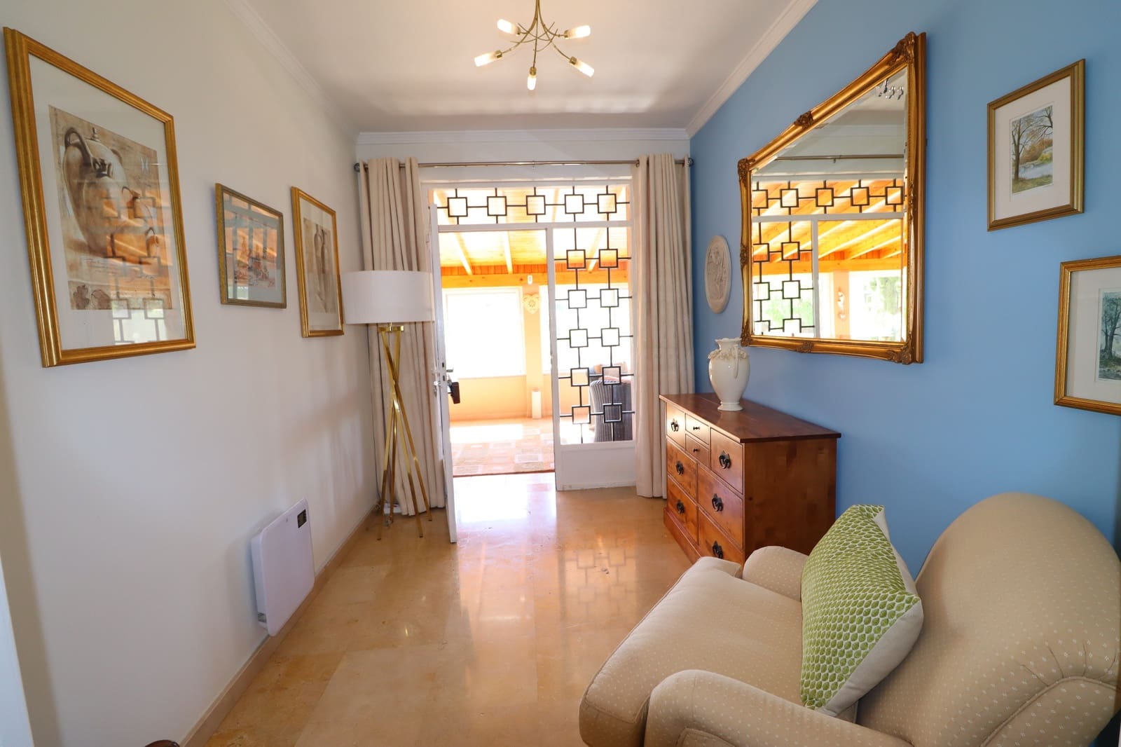 5 bedroom Villa for sale in Purias with pool garage - € 499,950 (Ref: 9713449)