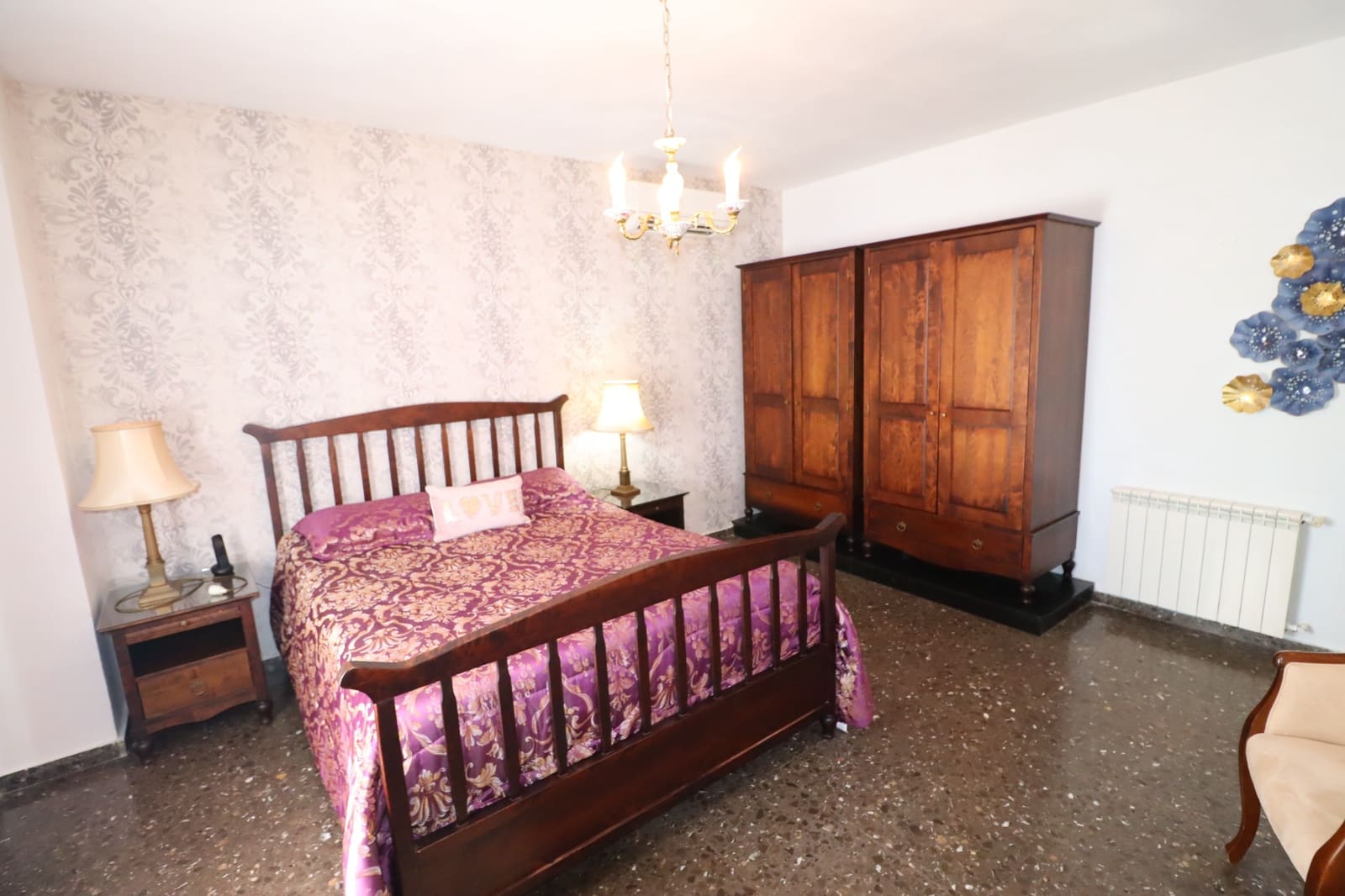 5 bedroom Villa for sale in Purias with pool garage - € 499,950 (Ref: 9713449)