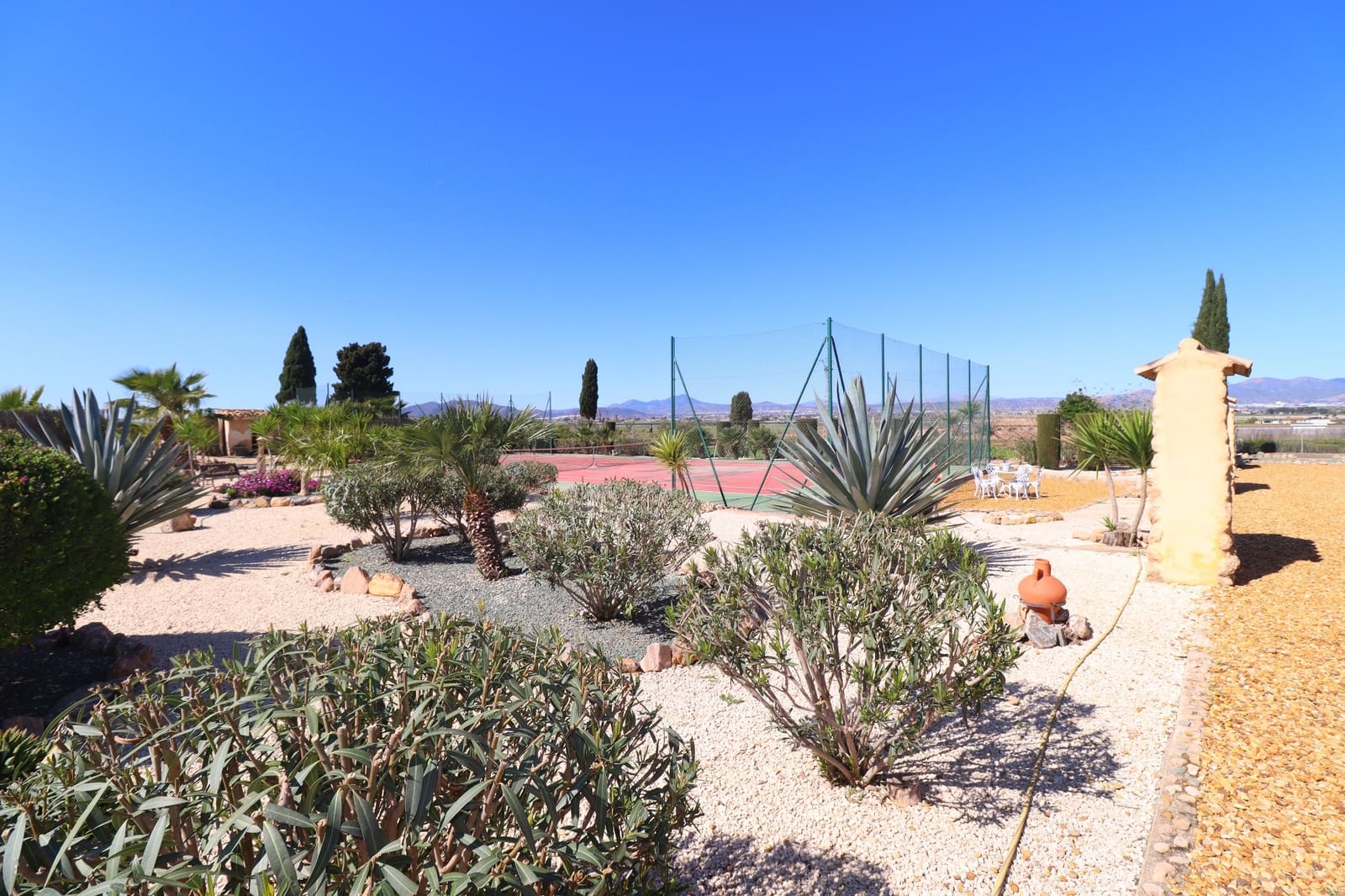 5 bedroom Villa for sale in Purias with pool garage - € 499,950 (Ref: 9713449)