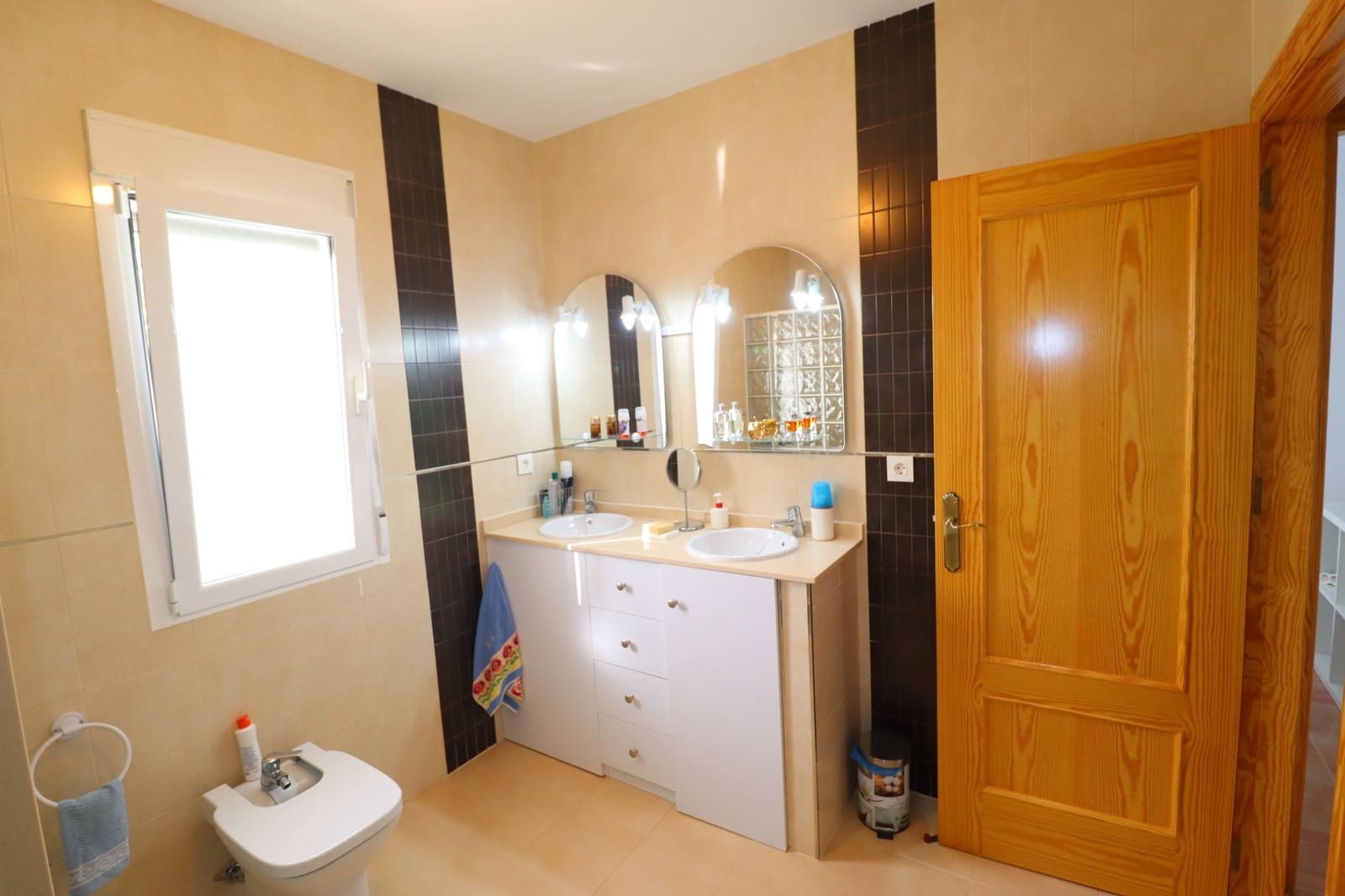 5 sovrum Finca/Hus på landet till salu i Lorca med garage - 220 000 € (Ref: 9816107)