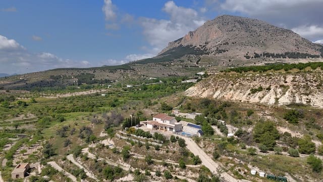 3 Zimmer Finca/Landgut zu verkaufen in Vélez-Blanco mit Pool Garage - 349.000 € (Ref: 9827994)