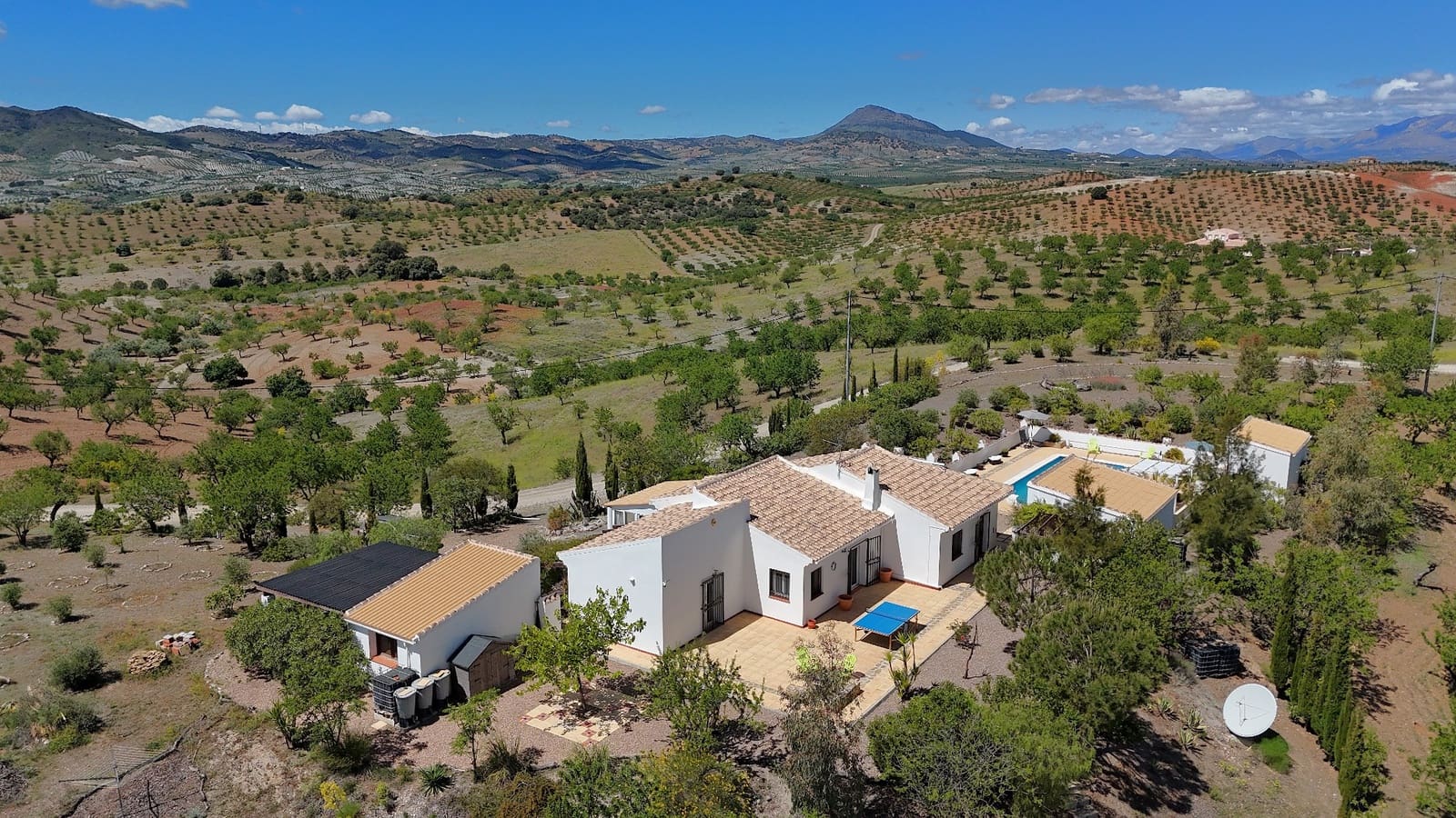 3 soveværelse Villa til salg i Puerto Lumbreras med swimmingpool garage - € 339.000 (Ref: 9843783)