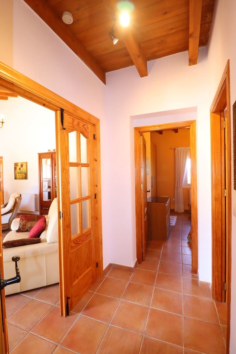 3 soveværelse Villa til salg i Puerto Lumbreras med swimmingpool garage - € 339.000 (Ref: 9843783)
