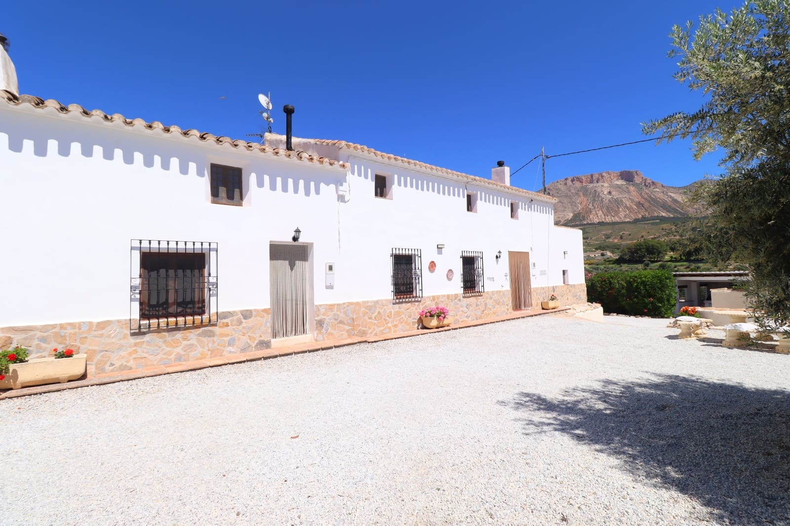 Finca/Casa Rural de 8 habitaciones en Vélez-Blanco en venta con piscina garaje - 469.995 € (Ref: 9895226)