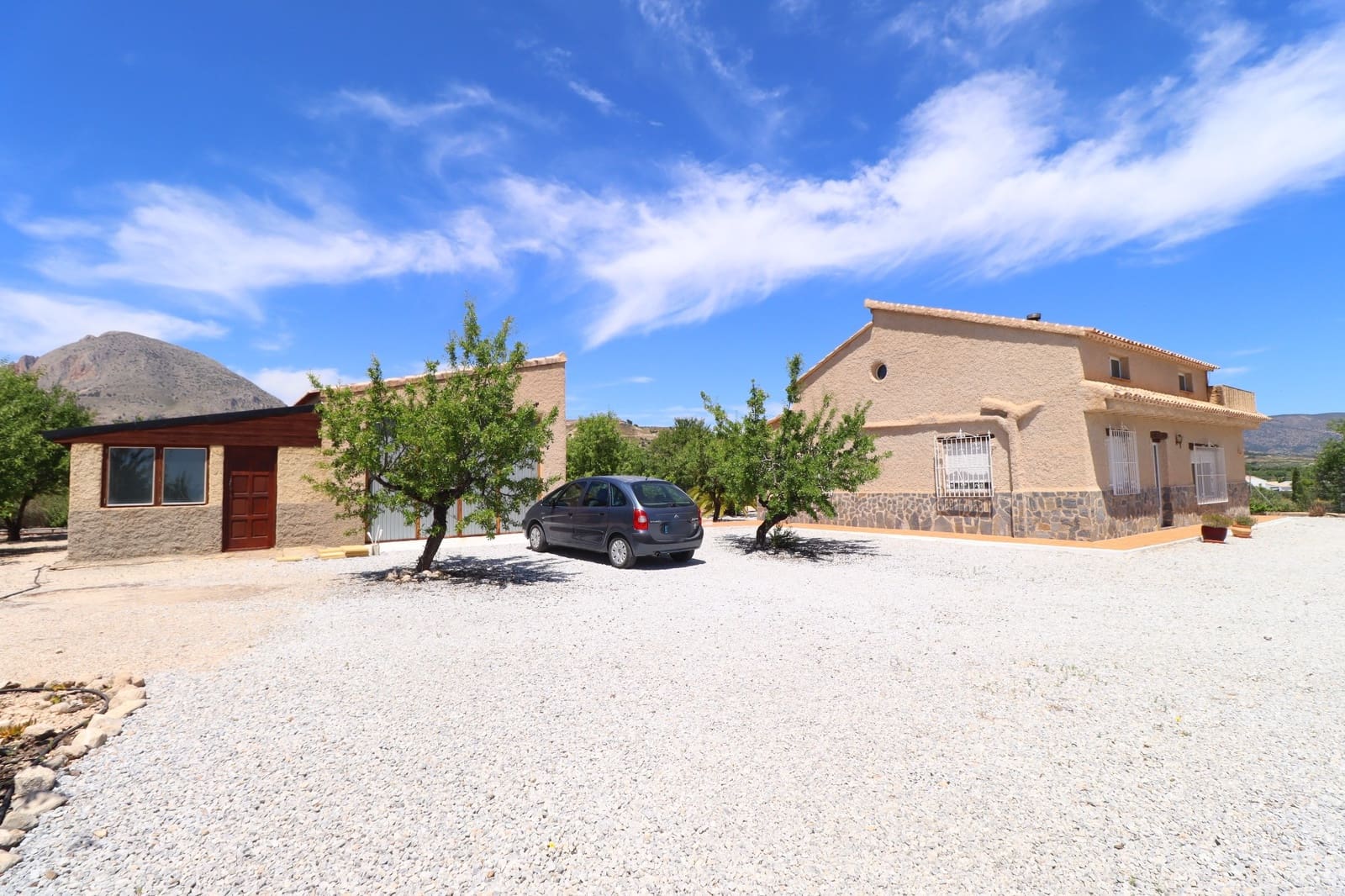 4 bedroom Finca/Country House for sale in Velez-Blanco with pool garage - € 269,950 (Ref: 9897205)