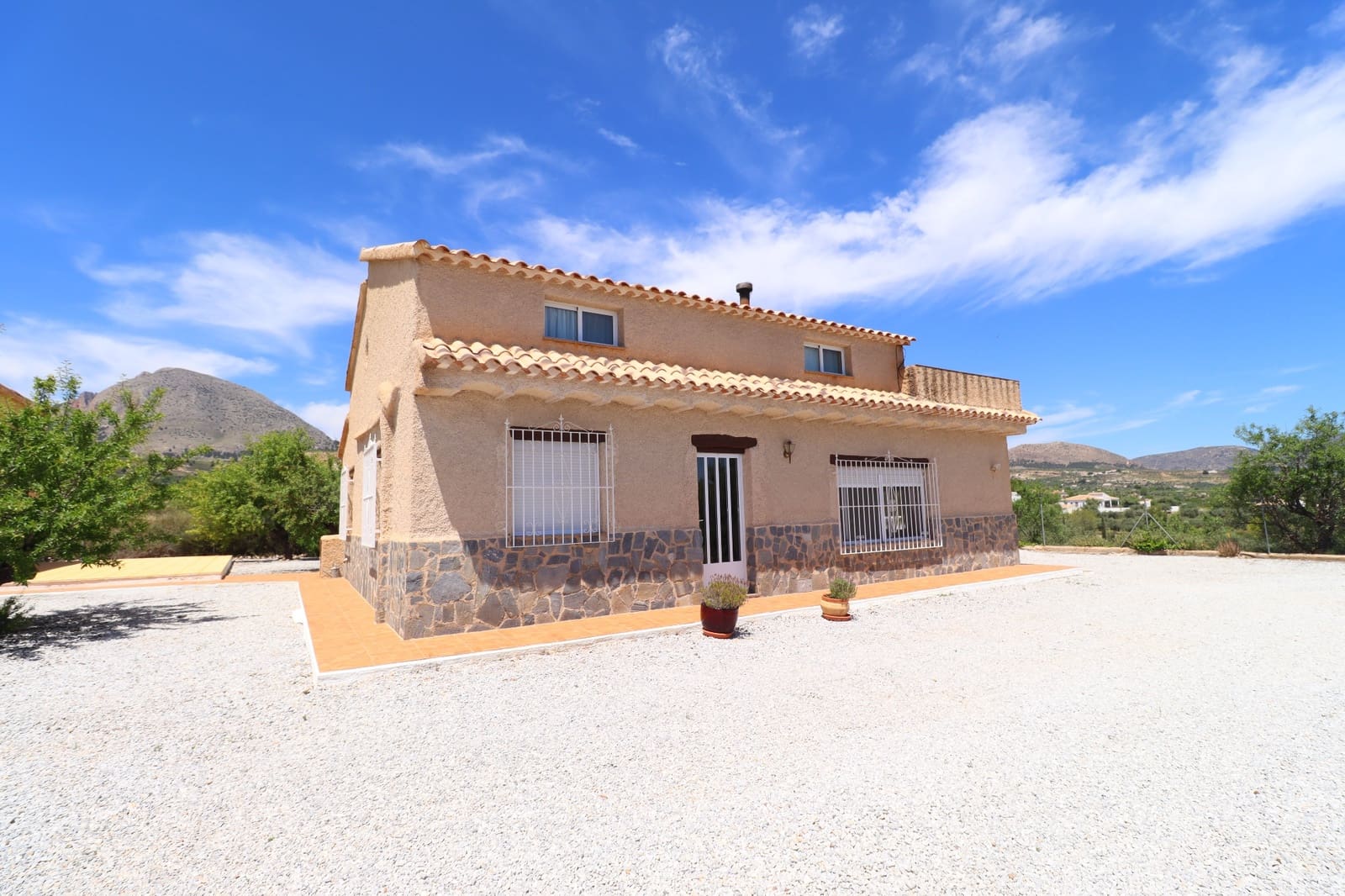 4 bedroom Finca/Country House for sale in Velez-Blanco with pool garage - € 269,950 (Ref: 9897205)