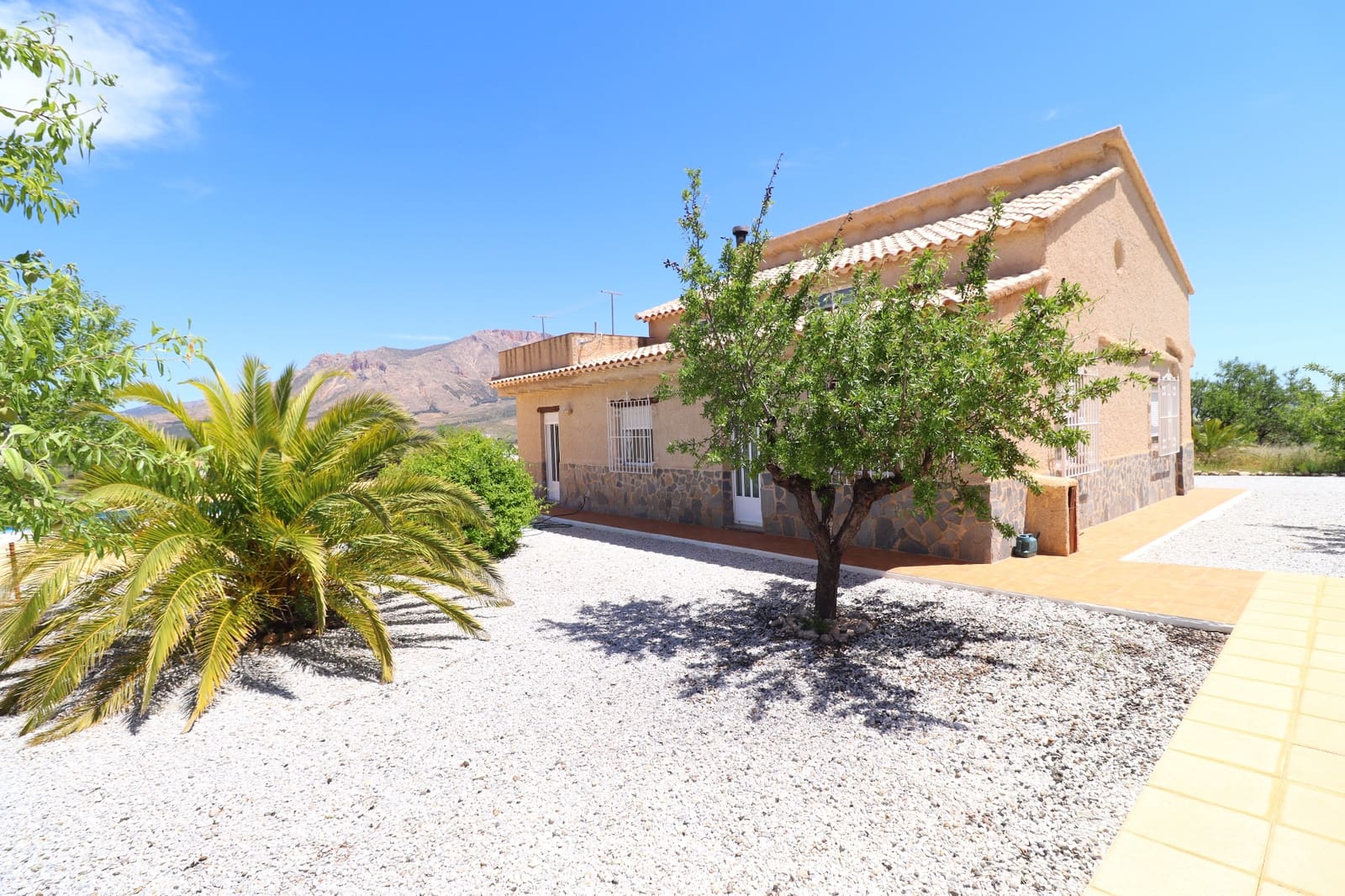 4 bedroom Finca/Country House for sale in Velez-Blanco with pool garage - € 269,950 (Ref: 9897205)