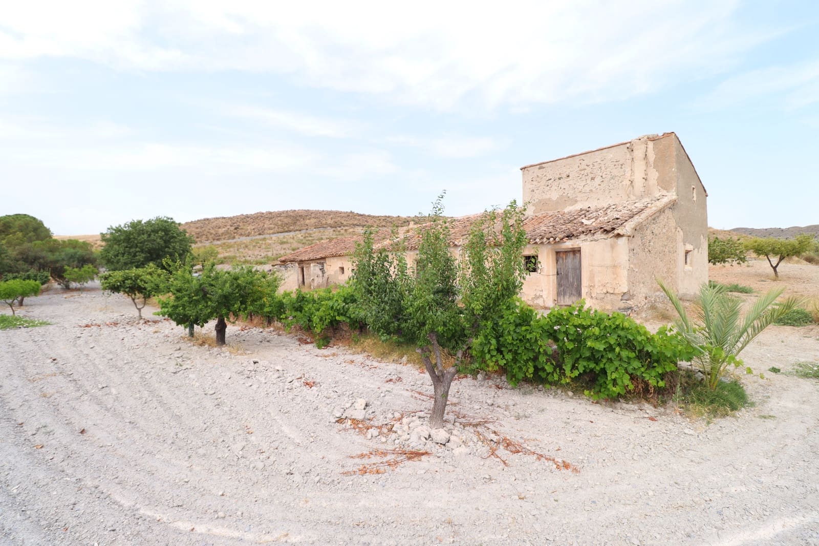 5 bedroom Finca/Country House for sale in Puerto Lumbreras - € 85,000 (Ref: 9932085)