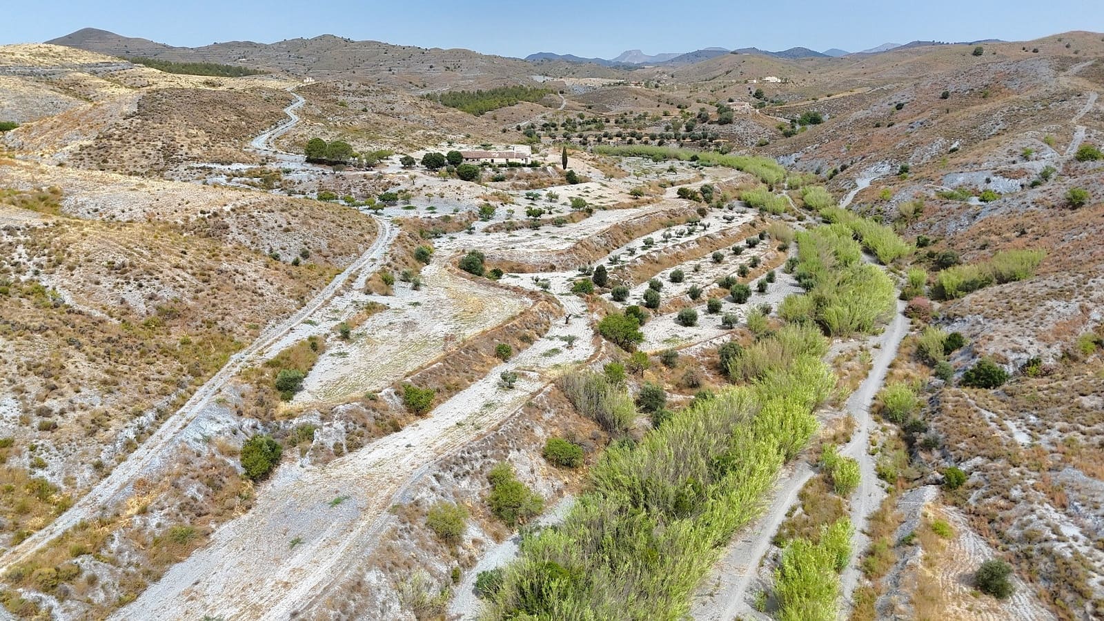 5 bedroom Finca/Country House for sale in Puerto Lumbreras - € 85,000 (Ref: 9932085)