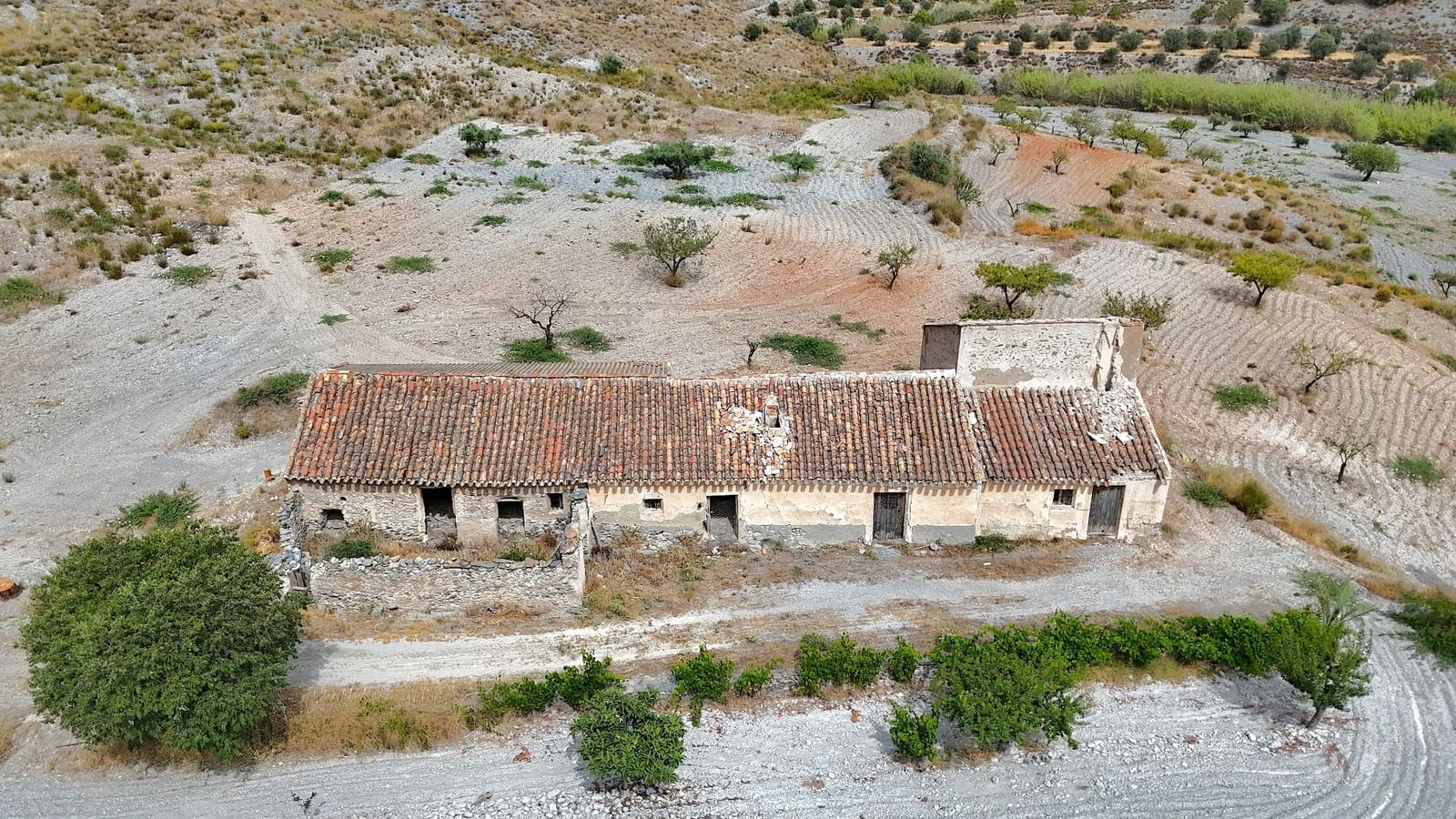 5 bedroom Finca/Country House for sale in Puerto Lumbreras - € 85,000 (Ref: 9932085)