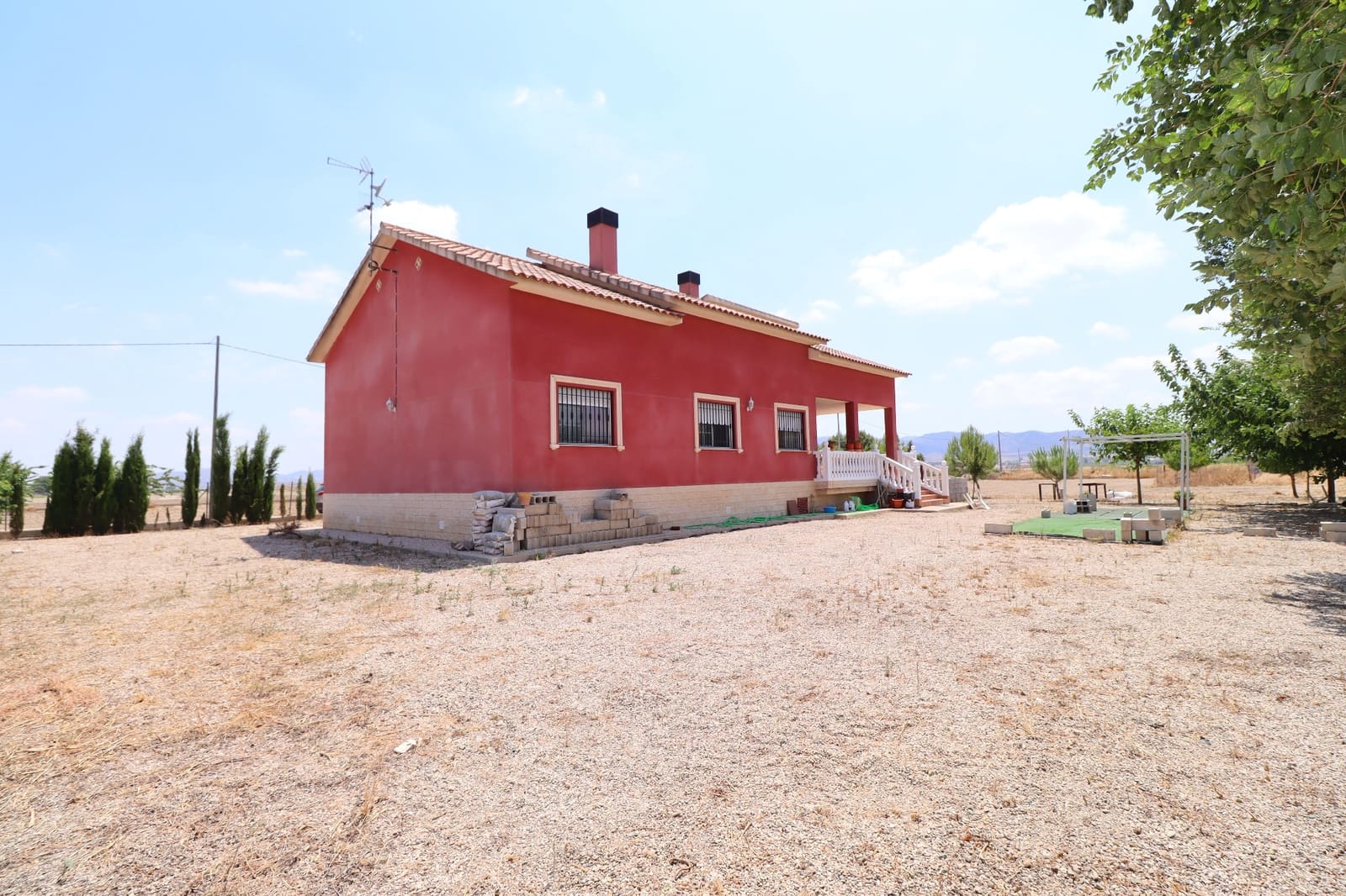 3 bedroom Villa for sale in Purias with garage - € 259,000 (Ref: 9932434)