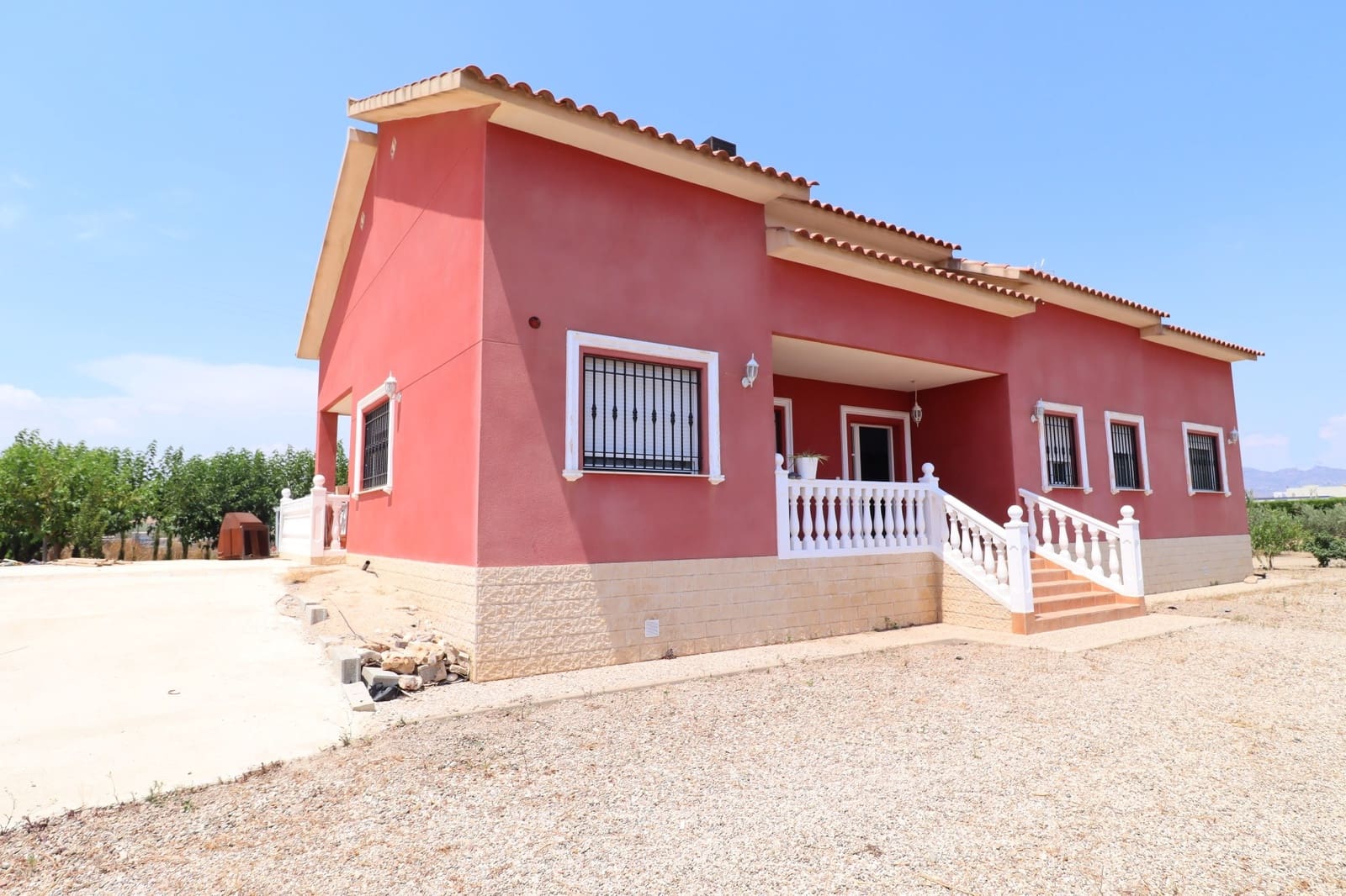 3 bedroom Villa for sale in Purias with garage - € 259,000 (Ref: 9932434)