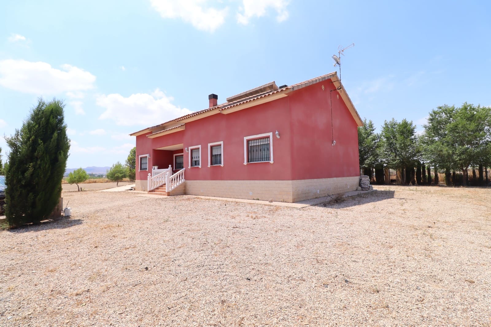 3 bedroom Villa for sale in Purias with garage - € 259,000 (Ref: 9932434)