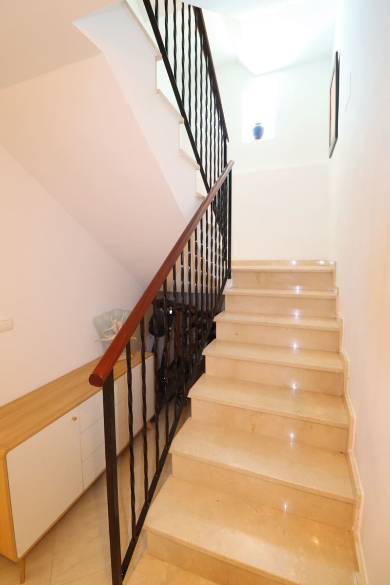 4 quarto Moradia para venda em Lorca com piscina garagem - 424 950 € (Ref: 9953050)