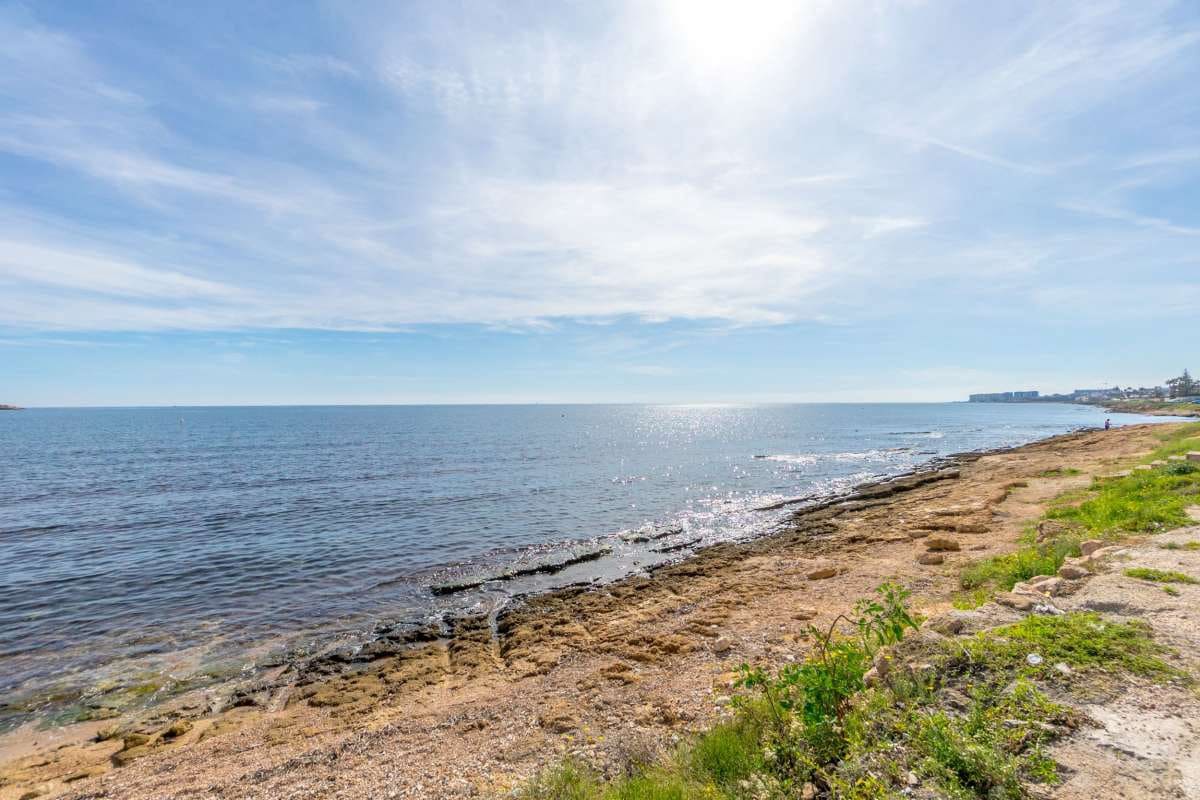 3 makuuhuone Huoneisto myytävänä paikassa Torrevieja - 125 000 € (Ref: 10031065)