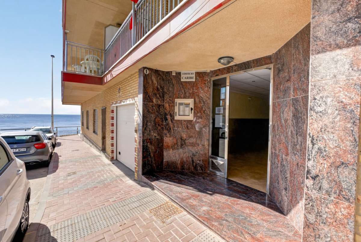 3 makuuhuone Huoneisto myytävänä paikassa Torrevieja - 125 000 € (Ref: 10031065)