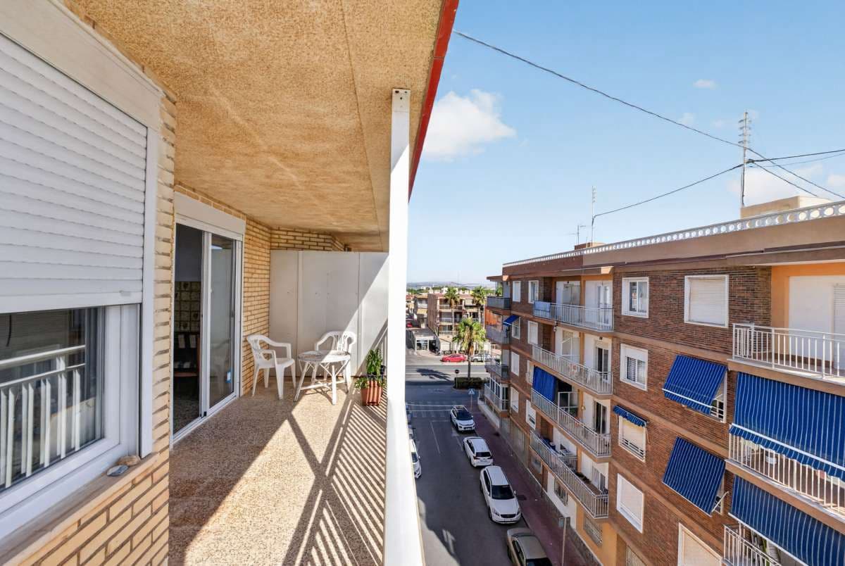 3 makuuhuone Huoneisto myytävänä paikassa Torrevieja - 125 000 € (Ref: 10031065)