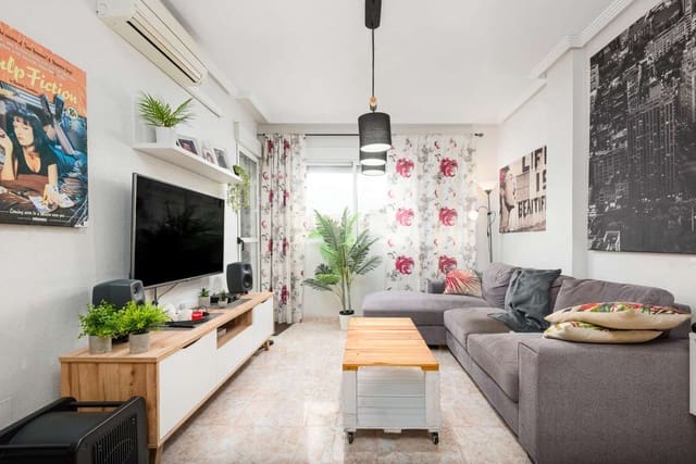 2 bedroom Apartment for sale in Torrevieja with pool - € 129,000 (Ref: 10048133)