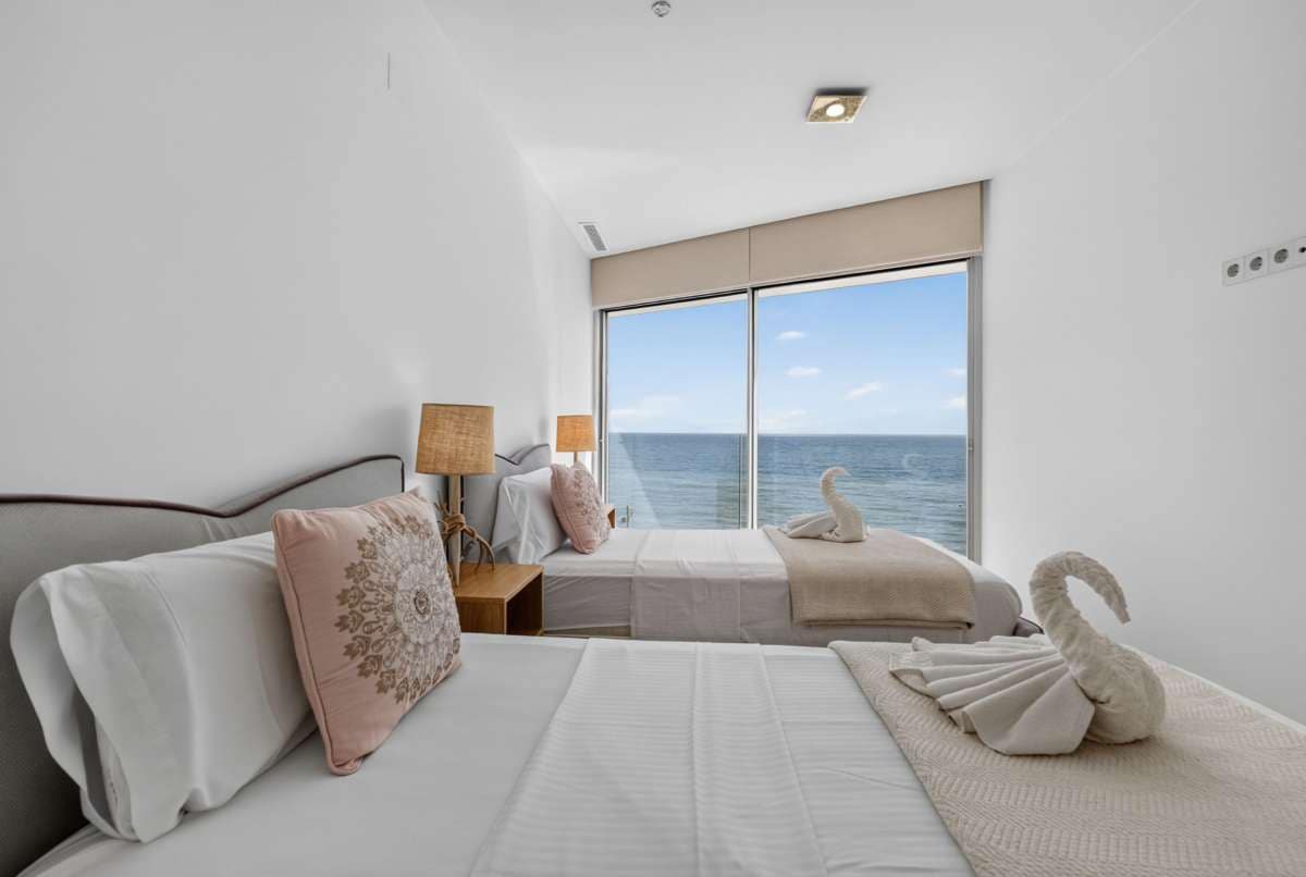 4 Zimmer Apartment zu verkaufen in Torrevieja - 1.265.000 € (Ref: 10048134)