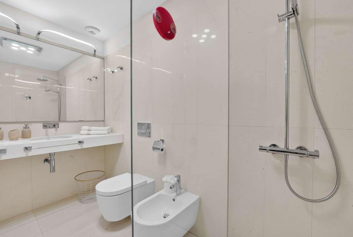 4 Zimmer Apartment zu verkaufen in Torrevieja - 1.265.000 € (Ref: 10048134)