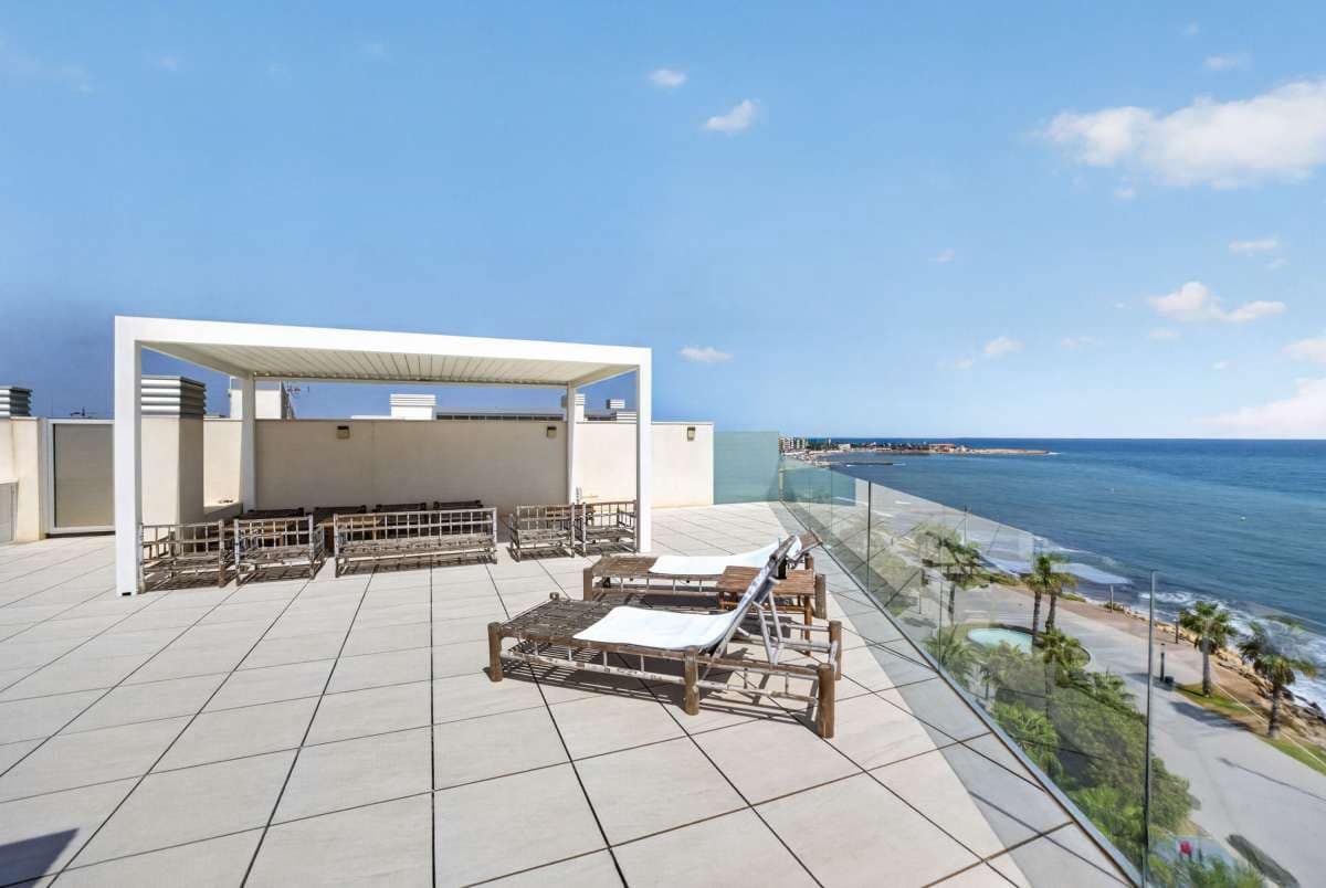 4 Zimmer Apartment zu verkaufen in Torrevieja - 1.265.000 € (Ref: 10048134)