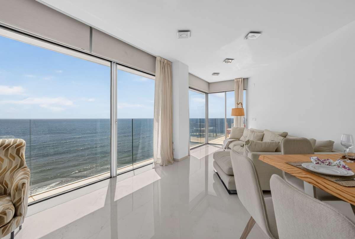 4 Zimmer Apartment zu verkaufen in Torrevieja - 1.265.000 € (Ref: 10048134)