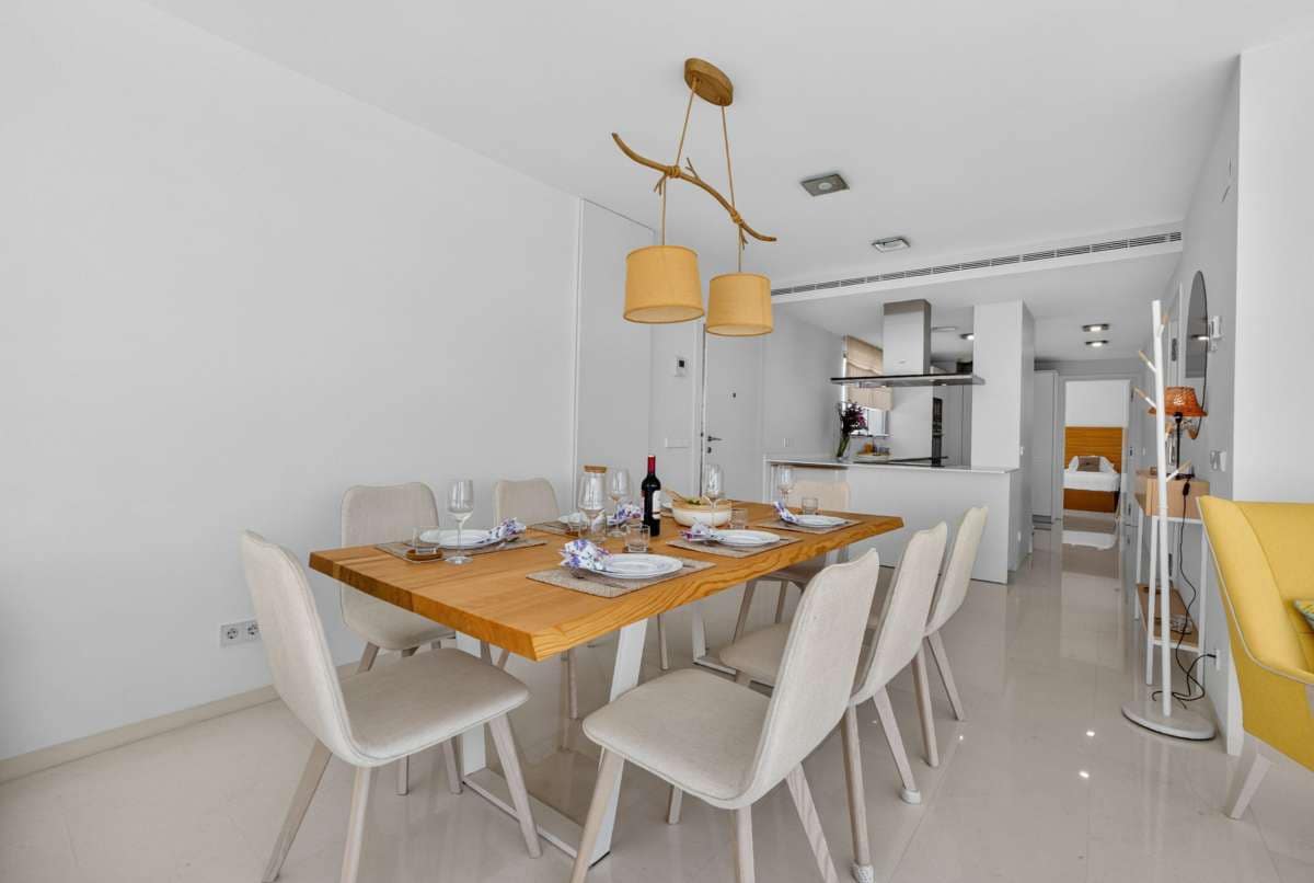 4 Zimmer Apartment zu verkaufen in Torrevieja - 1.265.000 € (Ref: 10048134)