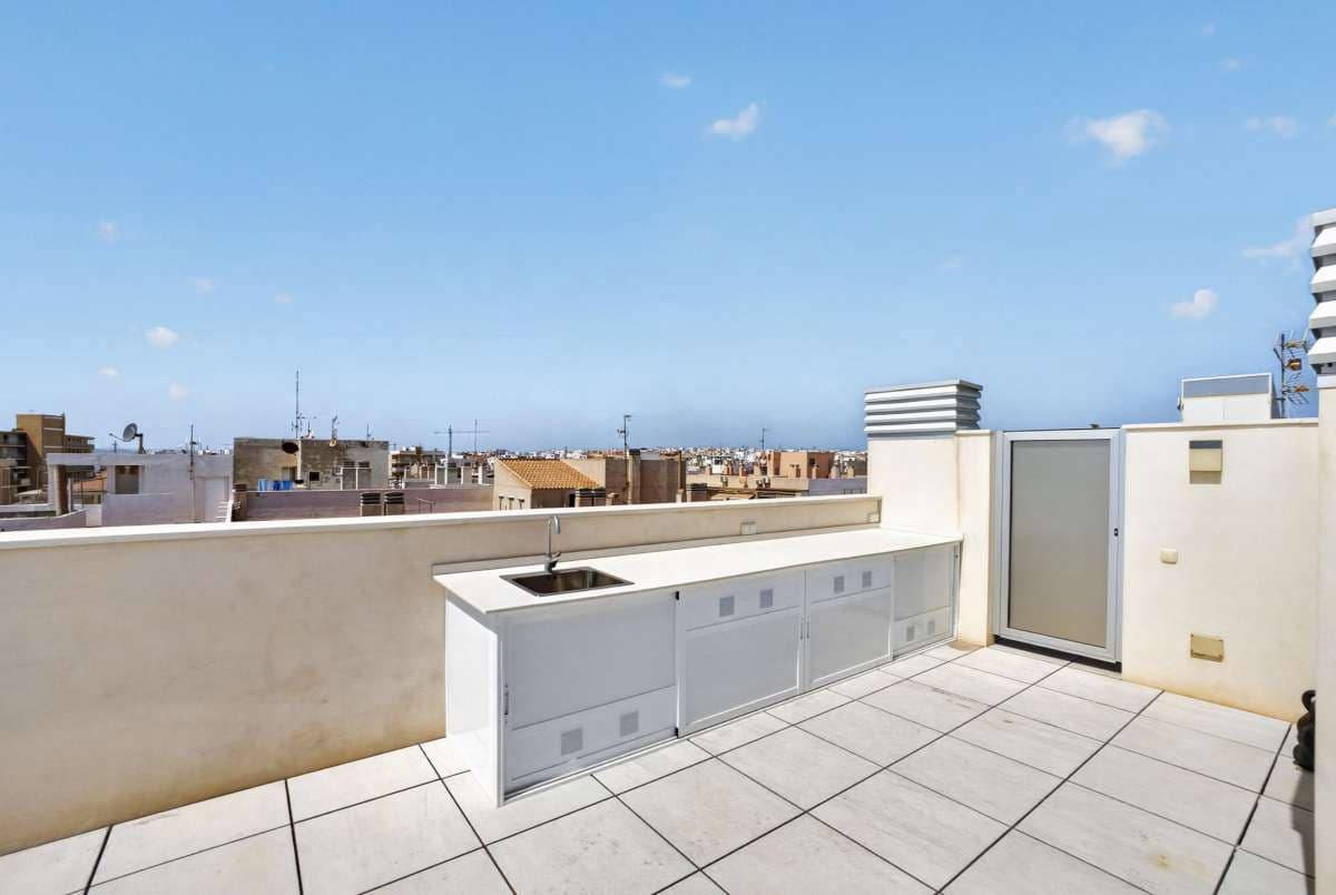 4 Zimmer Apartment zu verkaufen in Torrevieja - 1.265.000 € (Ref: 10048134)