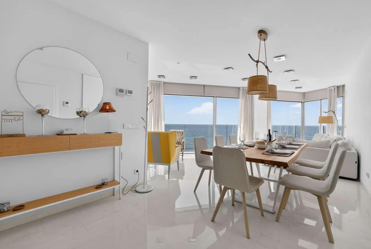 4 Zimmer Apartment zu verkaufen in Torrevieja - 1.265.000 € (Ref: 10048134)
