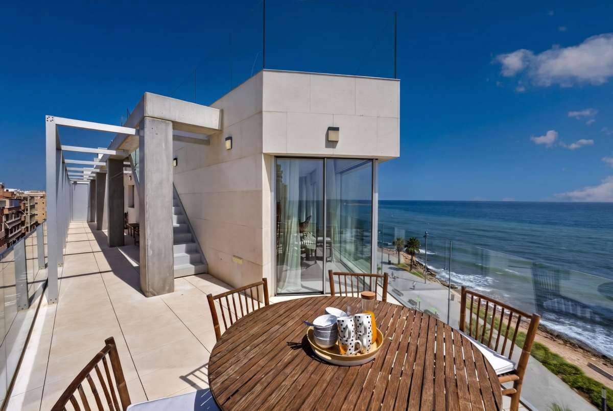 4 Zimmer Apartment zu verkaufen in Torrevieja - 1.265.000 € (Ref: 10048134)