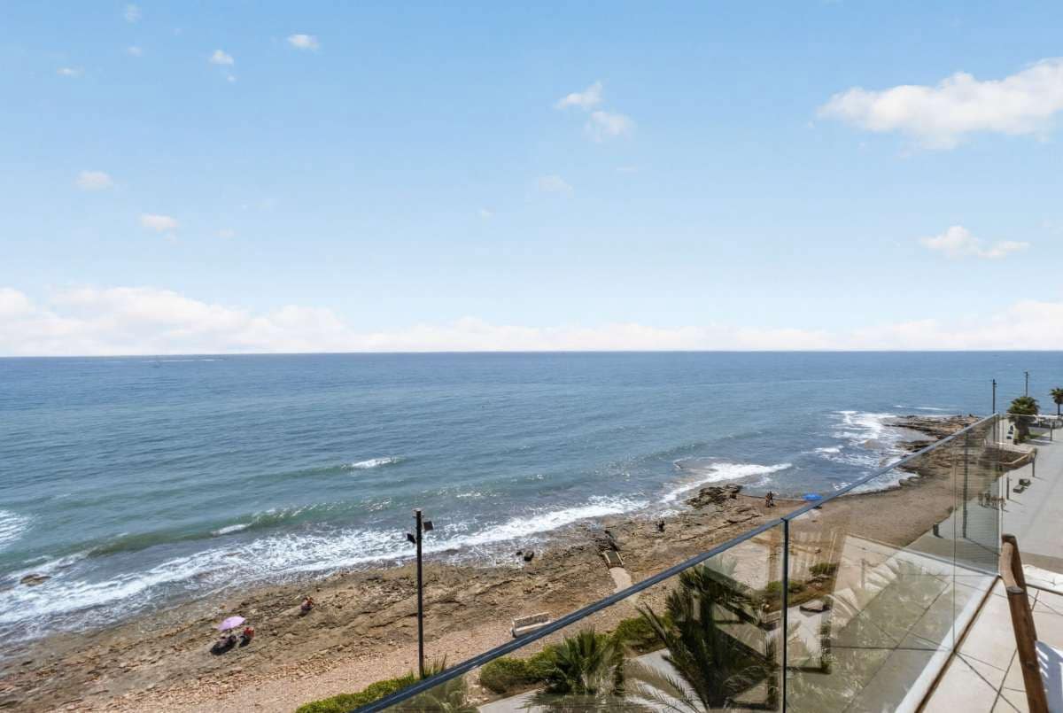 4 Zimmer Apartment zu verkaufen in Torrevieja - 1.265.000 € (Ref: 10048134)