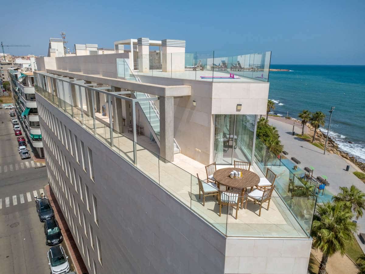 4 Zimmer Apartment zu verkaufen in Torrevieja - 1.265.000 € (Ref: 10048134)