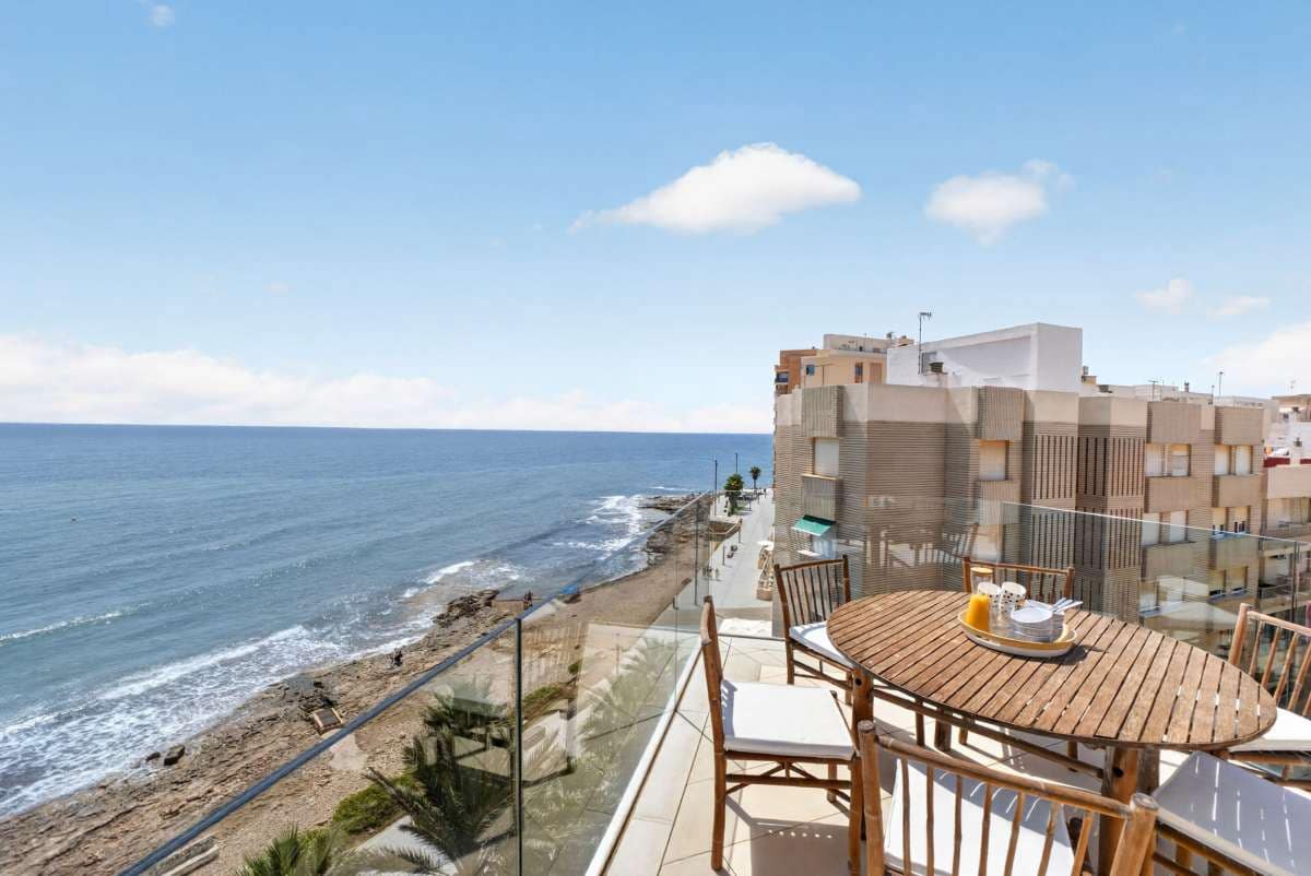 4 Zimmer Apartment zu verkaufen in Torrevieja - 1.265.000 € (Ref: 10048134)