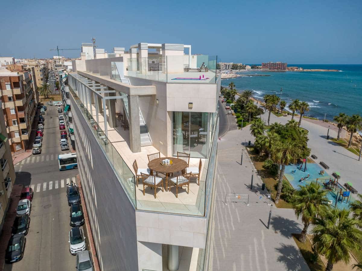 4 Zimmer Apartment zu verkaufen in Torrevieja - 1.265.000 € (Ref: 10048134)