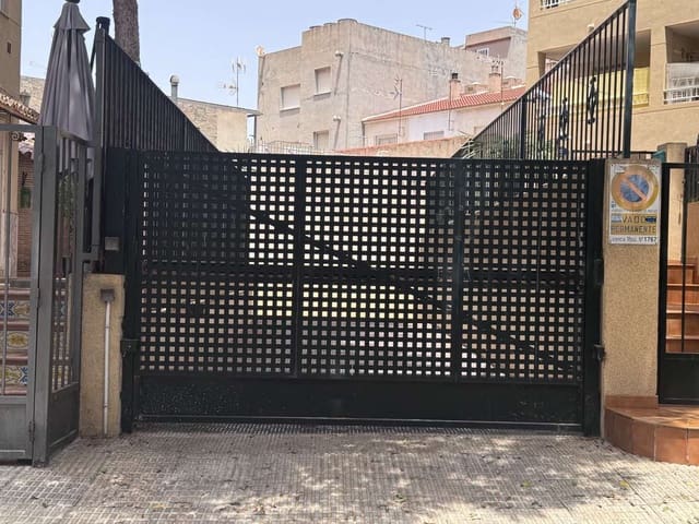 Garage te koop in Lo Pagan, San Pedro del Pinatar - € 10.500 (Ref: 10111111)