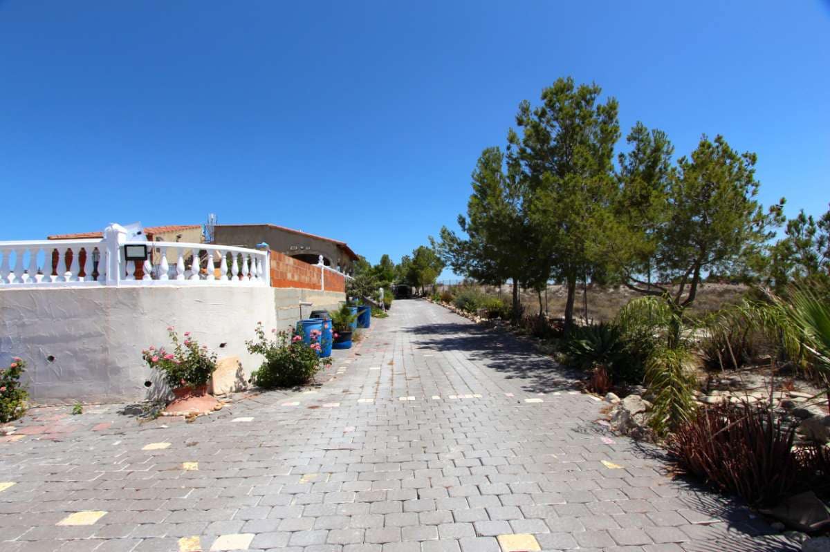 6 slaapkamer Villa te koop in Albudeite - € 320.000 (Ref: 8481251)