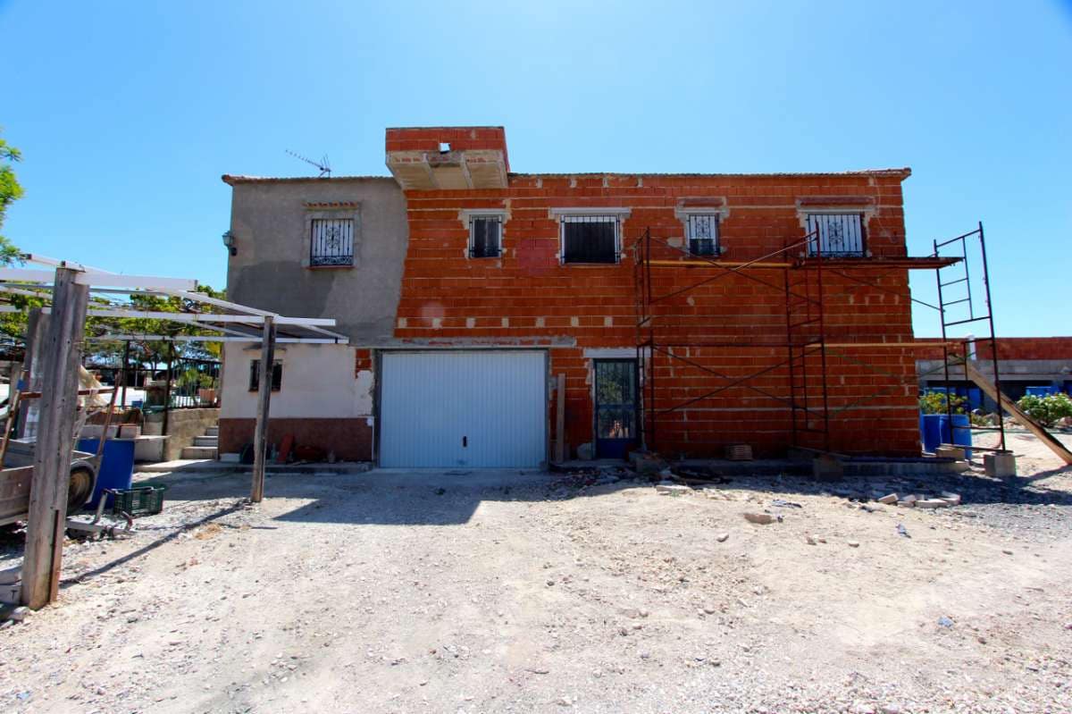 6 slaapkamer Villa te koop in Albudeite - € 320.000 (Ref: 8481251)