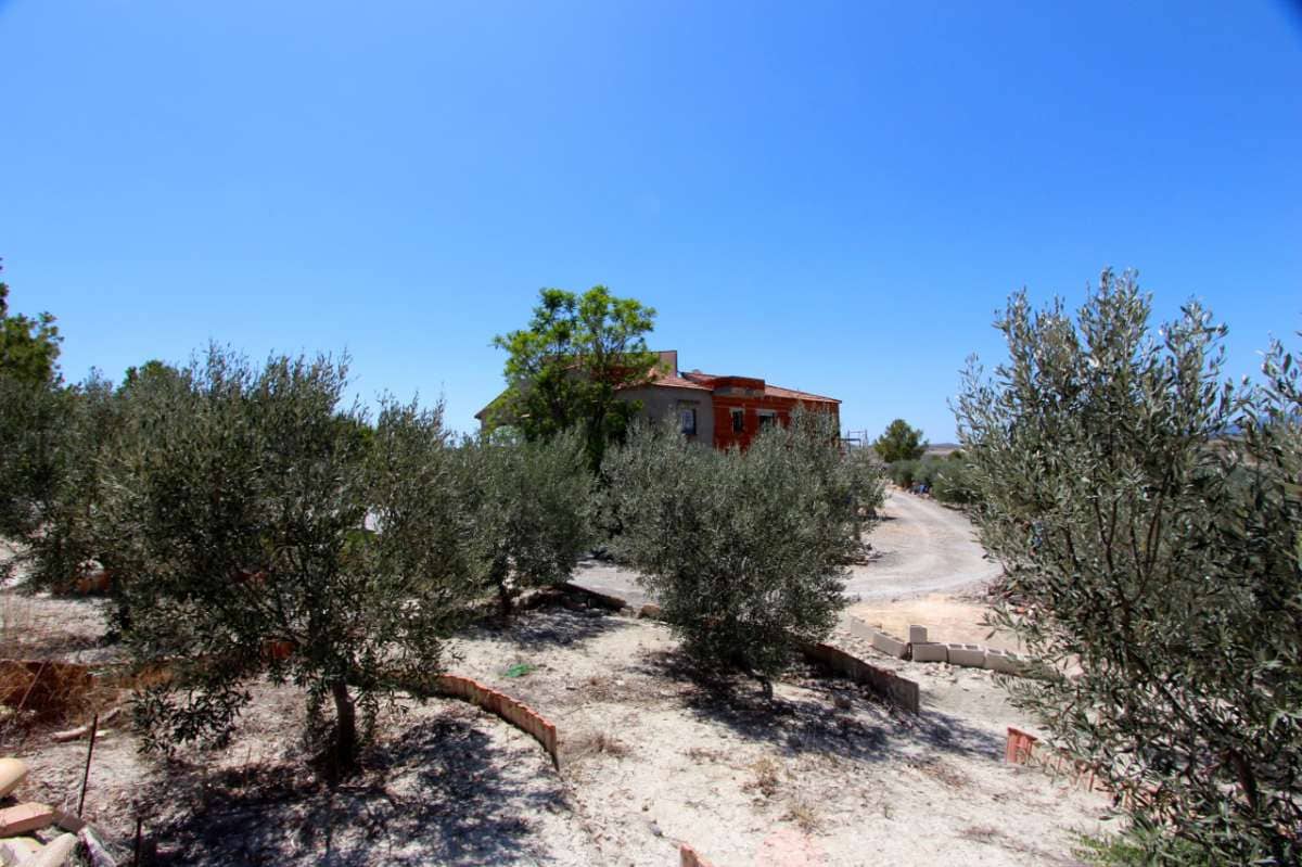 6 slaapkamer Villa te koop in Albudeite - € 320.000 (Ref: 8481251)