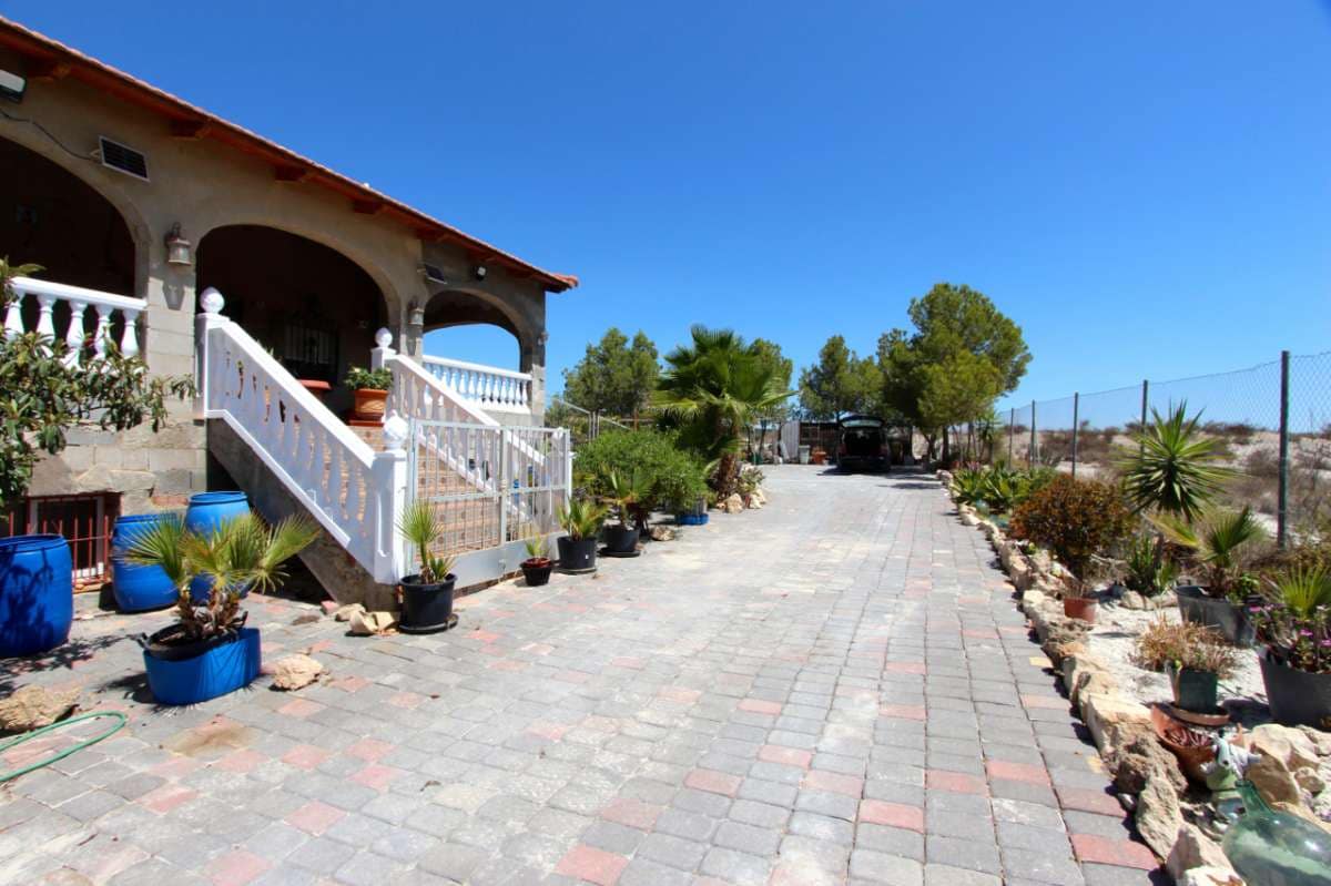 6 slaapkamer Villa te koop in Albudeite - € 320.000 (Ref: 8481251)