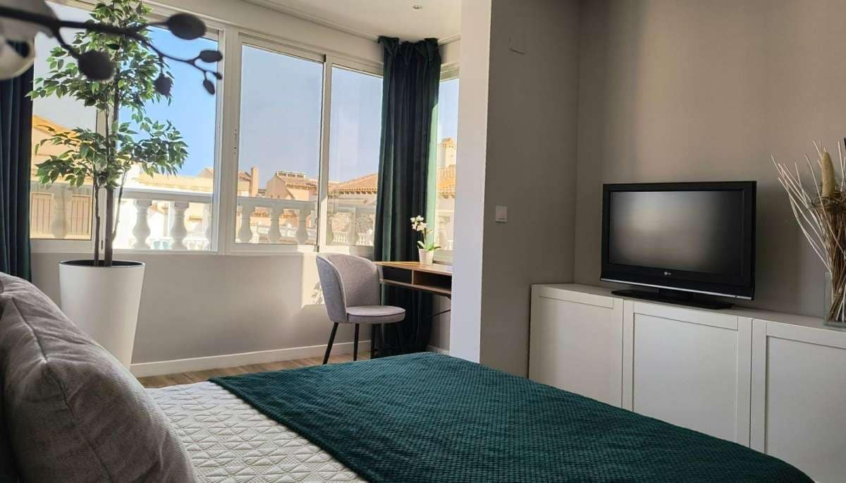 3 quarto Casa em Banda para venda em Orihuela com piscina - 279 000 € (Ref: 9133281)