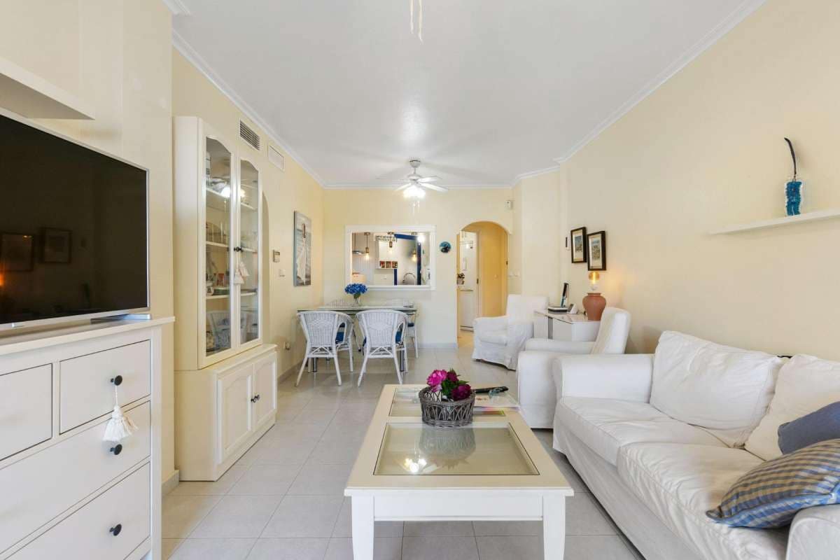 2 makuuhuone Huoneisto myytävänä paikassa Orihuela Costa - 279 000 € (Ref: 9133288)