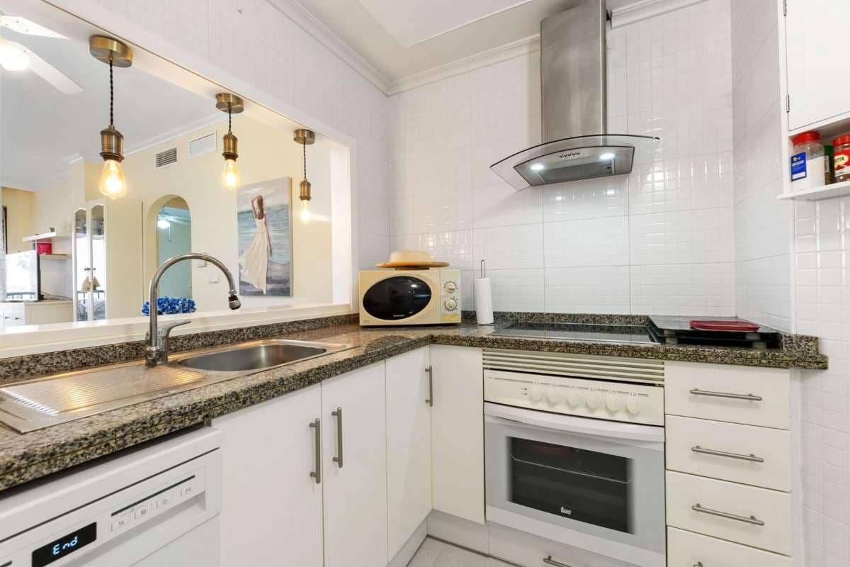 2 makuuhuone Huoneisto myytävänä paikassa Orihuela Costa - 279 000 € (Ref: 9133288)