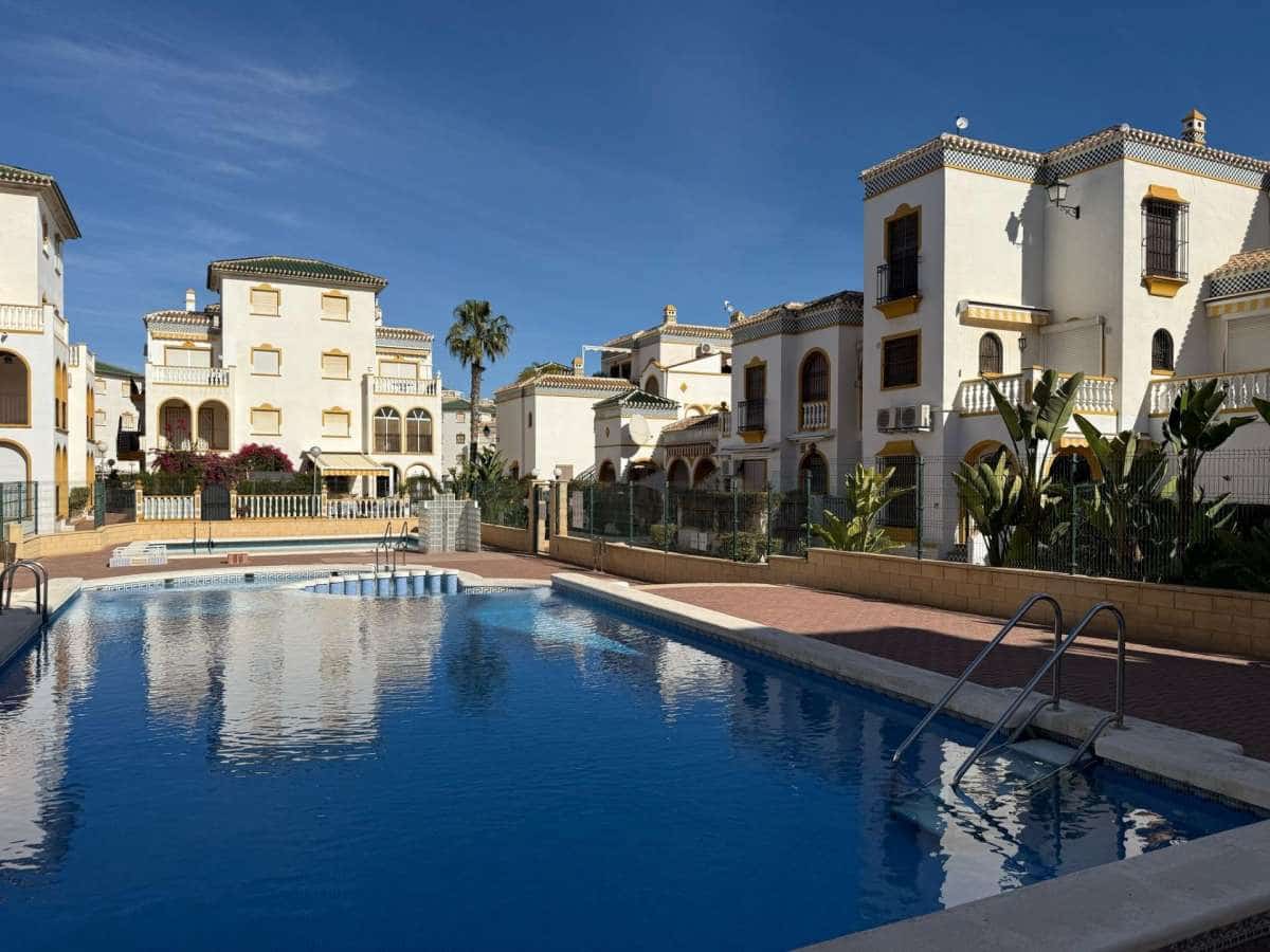 3 quarto Bungalow para venda em Torrevieja - 273 000 € (Ref: 9137714)