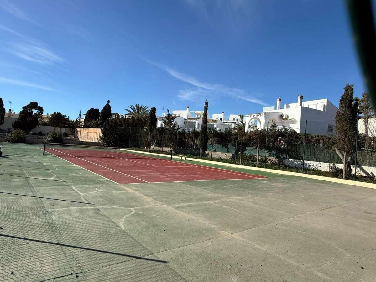 3 quarto Bungalow para venda em Torrevieja - 273 000 € (Ref: 9137714)