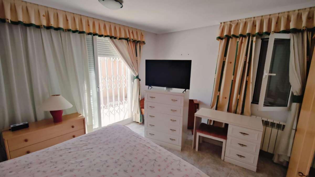 3 bedroom Villa for sale in Torrevieja - € 450,000 (Ref: 9137730)