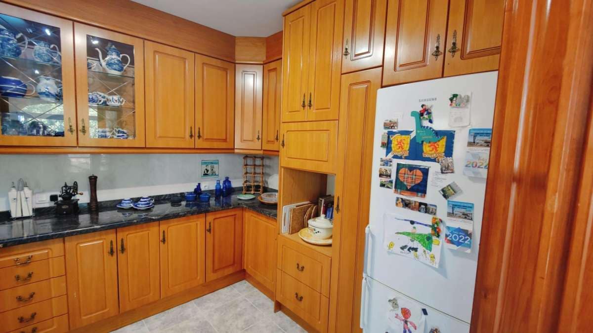 3 bedroom Villa for sale in Torrevieja - € 450,000 (Ref: 9137730)