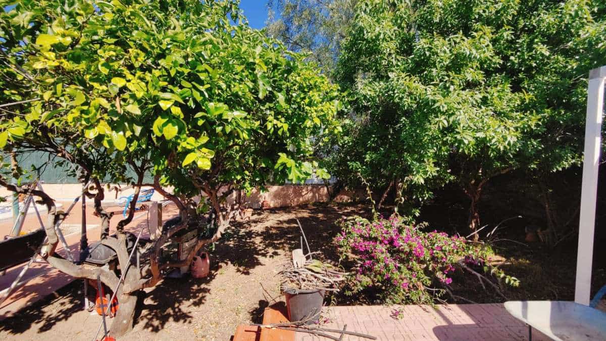 3 bedroom Villa for sale in Torrevieja - € 450,000 (Ref: 9137730)