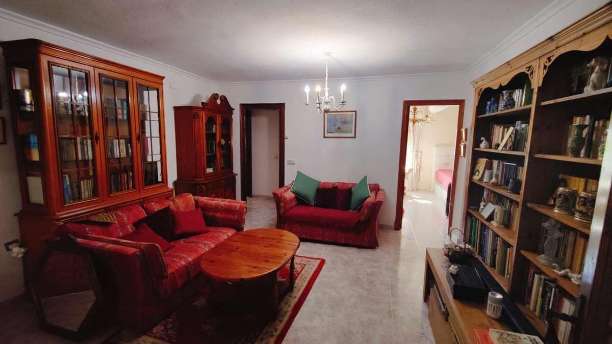 3 bedroom Villa for sale in Torrevieja - € 450,000 (Ref: 9137730)